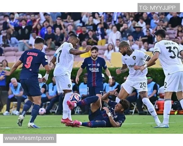 巴黎圣日耳曼大胜马竞5-1帽子戏法引发争议判罚全场沸腾