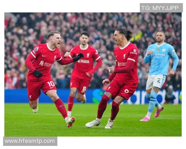 英超经典对决曼城与利物浦战平逆转瞬间点燃全场激情 英超经典对决曼城与利物浦战平逆转瞬间点燃全场激情